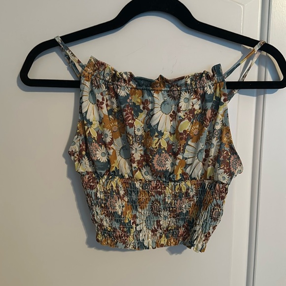 Urban Outfitters Tops - Urban Outfitters floral cropped top